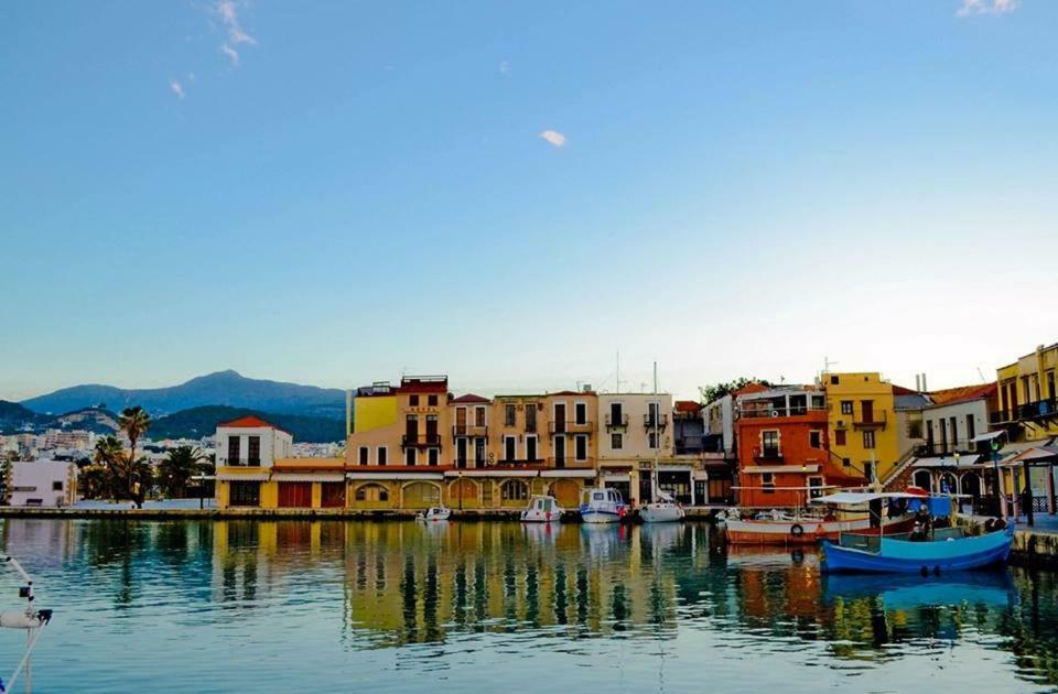 Sea View Cozy Studio Near Center Of Rethymno Town Екстериор снимка